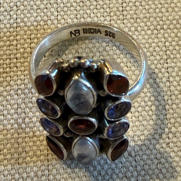 Vintage Nicky Butler Sterling Silver Garnet & Rainbow Moonstone Ring Size 7.75 - Picture 3 of 5